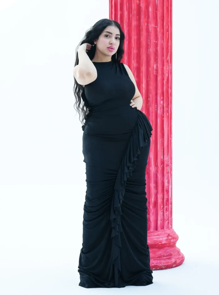 Long ruffled sleeveless dress - Image 2